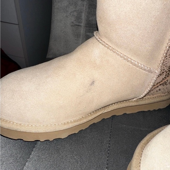🎉FLASH SALE🎉 UGG Boots (NEW) - Picture 5 of 5
